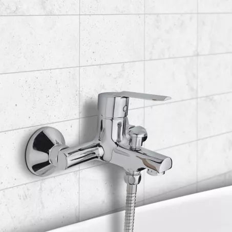 Mofém Mambo-5 kádtöltő csaptelep zuhanyszettel (151002100)